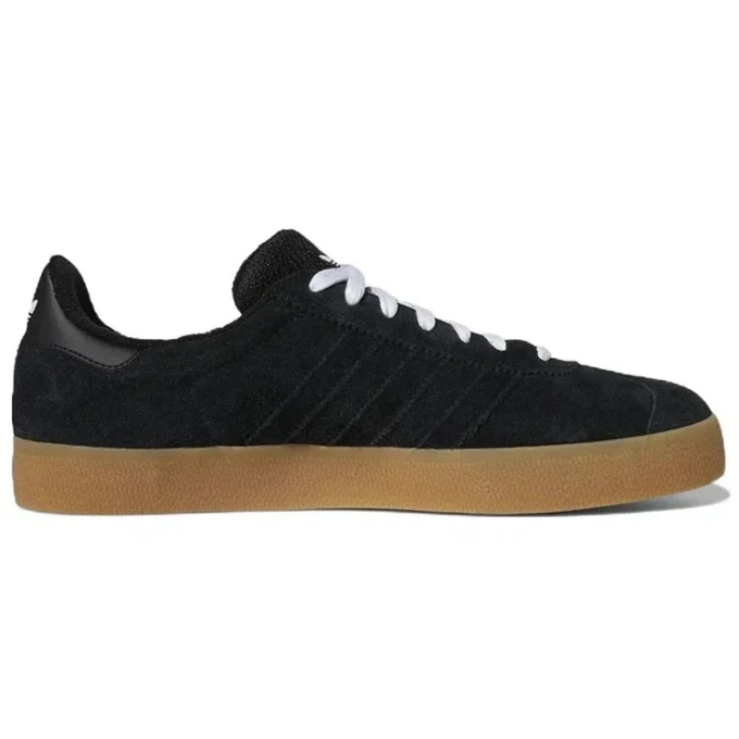 Adidas Gazelle Adv ”Black Gum”