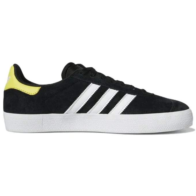 Adidas Gazelle Adv ”Black White”