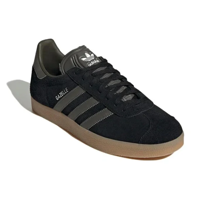 Adidas Gazelle ”Black Pantone Gum”