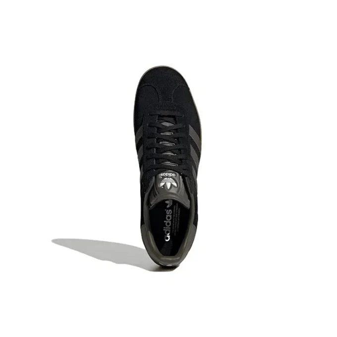 Adidas Gazelle ”Black Pantone Gum”