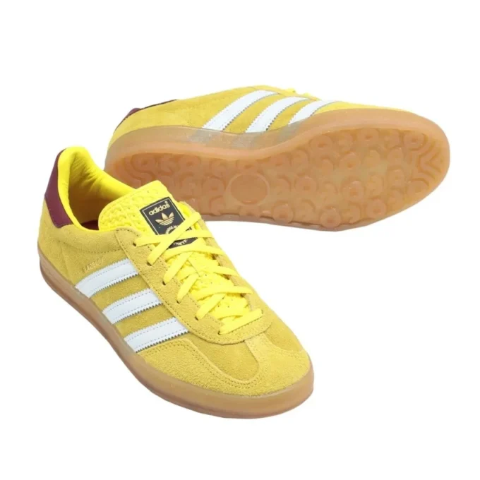 Adidas Gazelle inomhusskor ”Bright Yellow Burgundy”