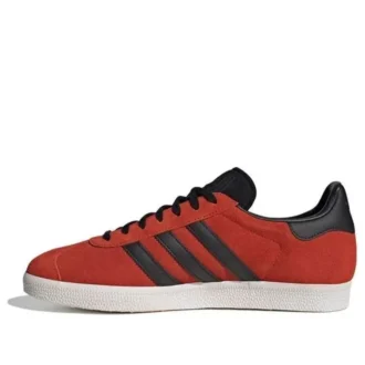 Adidas Gazelle ”Röd Svart Vit”