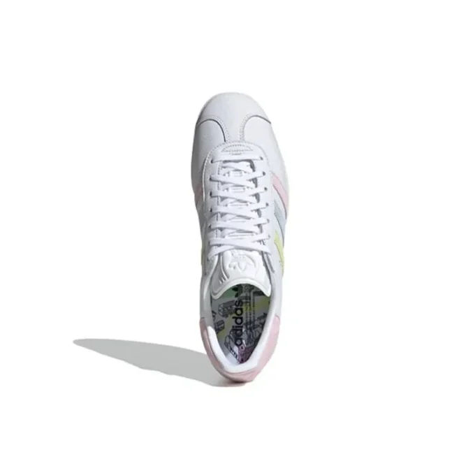 Adidas Gazelle-skor ”Vit Gul Blå Rosa”