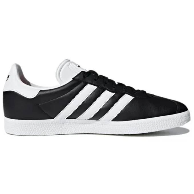Adidas Gazelle Super Essential ”Svart Vit”